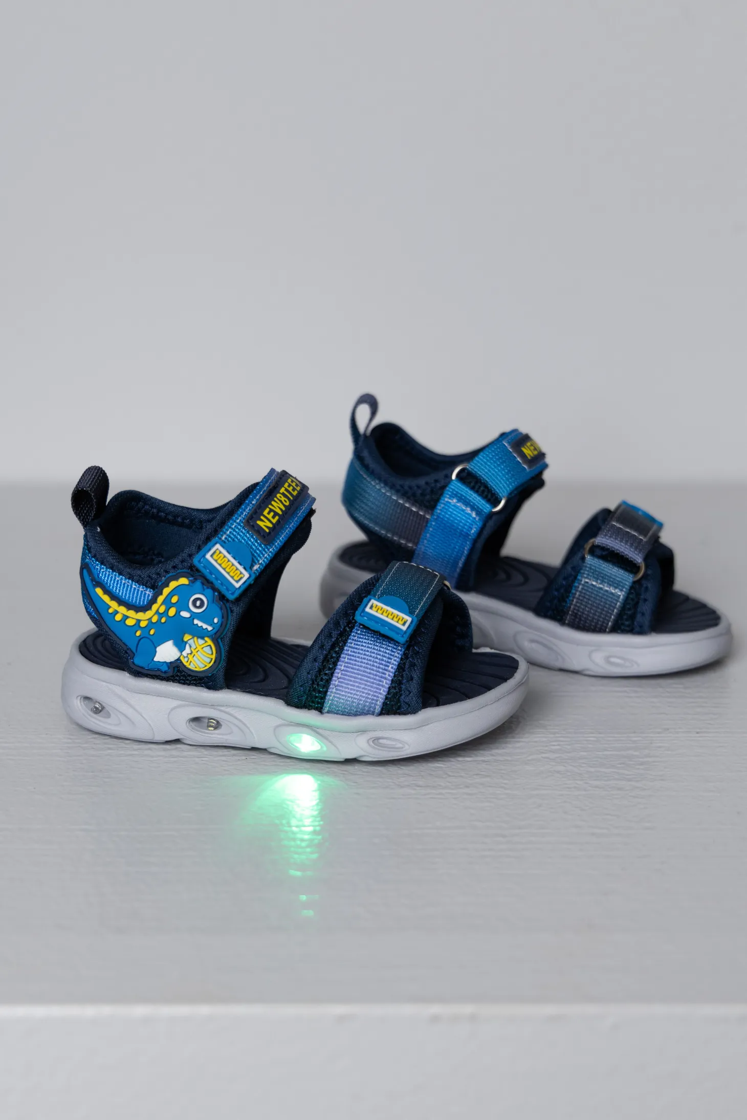Sandal med lys småbarn Tåtass